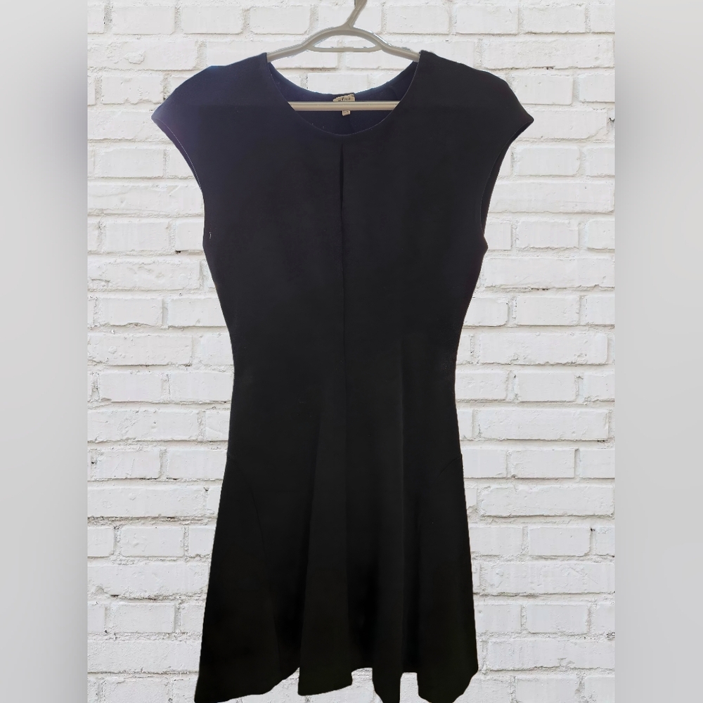 Wilfred Black Fit & Flare Key Hole Neck Dress - Size 6